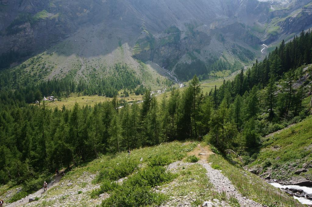 Bnb Valais - By La Sittelle Grimisuat Luaran gambar