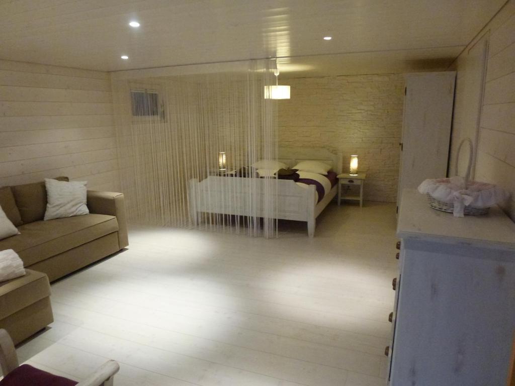 Bnb Valais - By La Sittelle Grimisuat Bilik gambar
